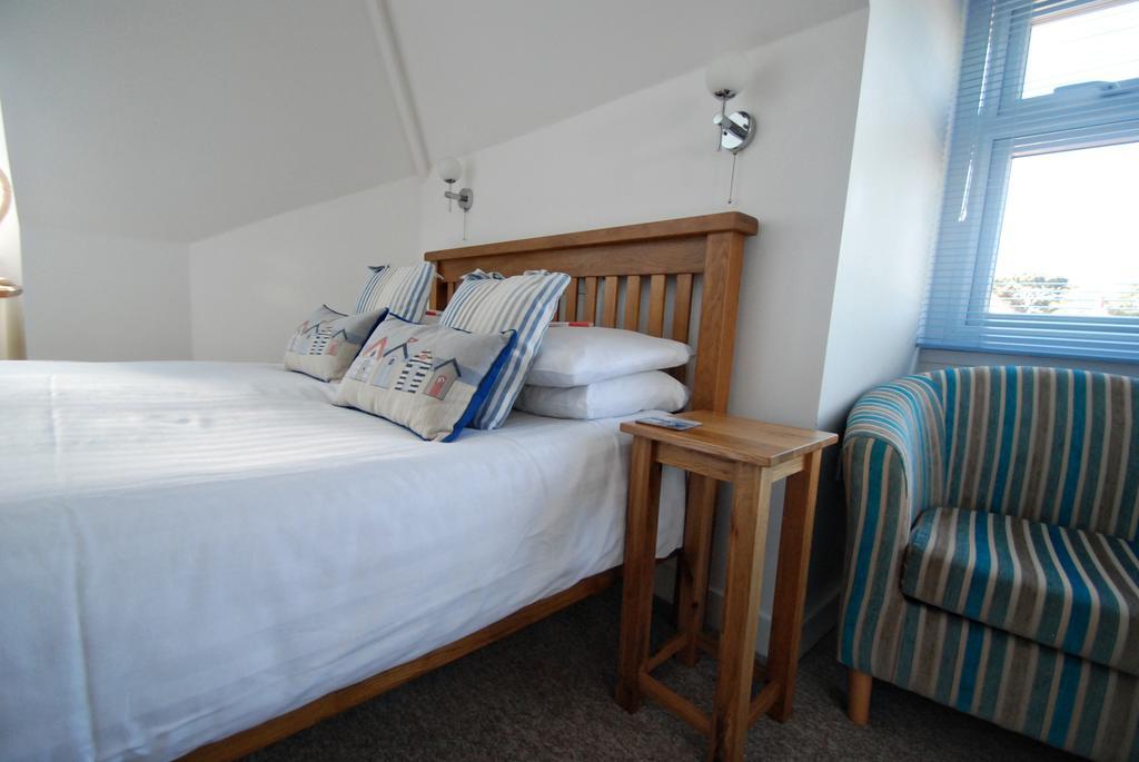 Southern Breeze Lodge - Adults Only Bournemouth Room photo