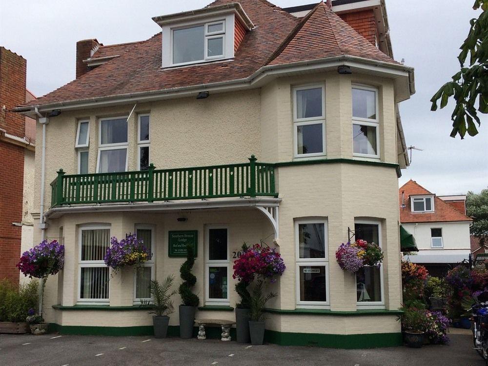 Southern Breeze Lodge - Adults Only Bournemouth Exterior photo
